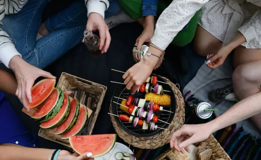 Barbacoa vegetariana con sabor: ideas, marinados y trucos